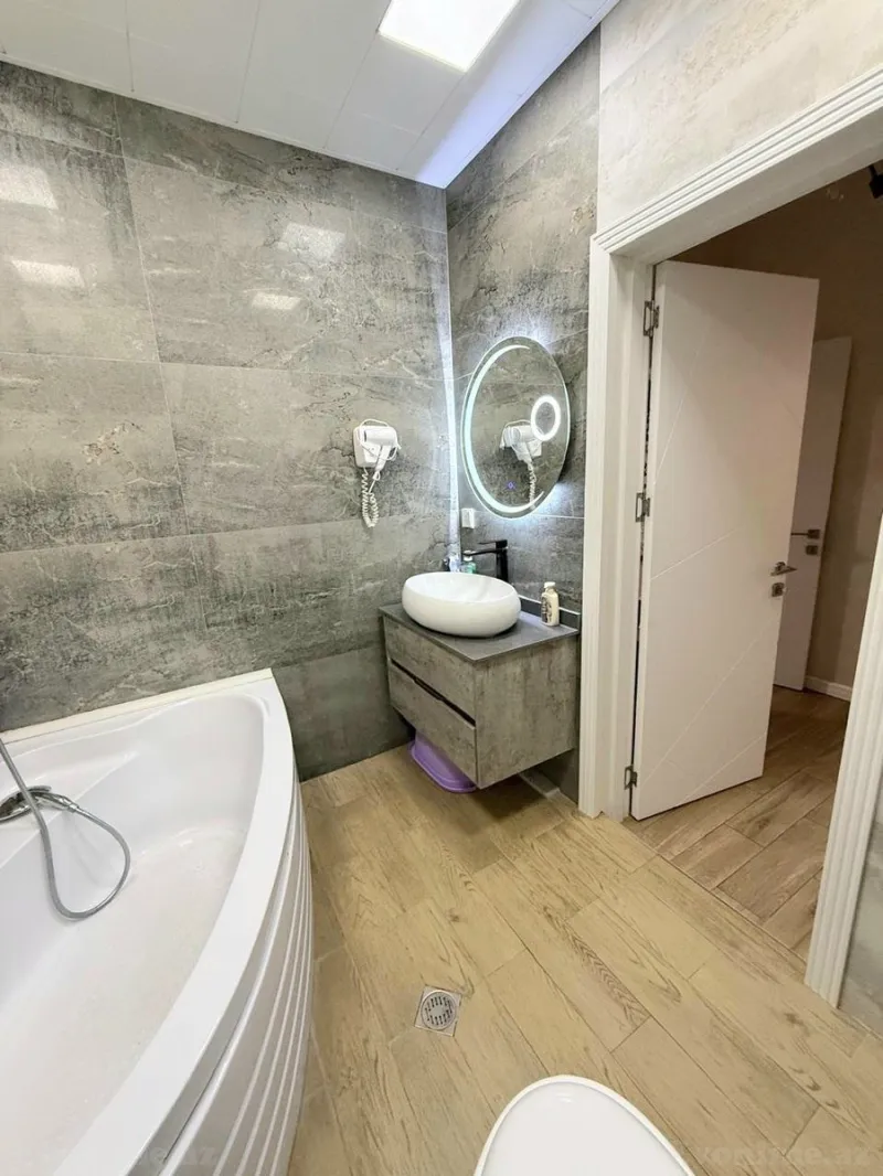 Satılır 2 otaqlı Mənzil Yeni tikili 80 m² 6-cı mikrorayon - şəkil 12