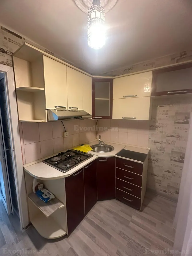 Satılır 1 otaqlı Mənzil Köhnə tikili 35 m² Həzi Aslanov - şəkil 4