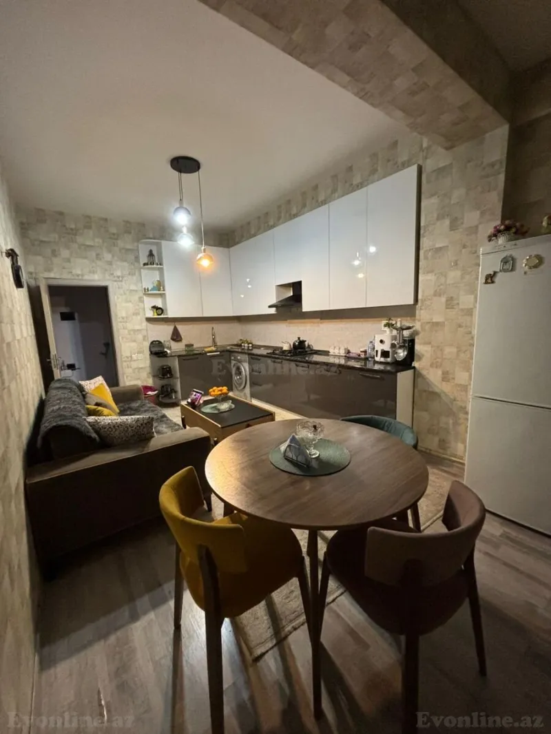 Satılır 4 otaqlı Mənzil Köhnə tikili 103 m² Nəriman Nərimanov m. - şəkil 3