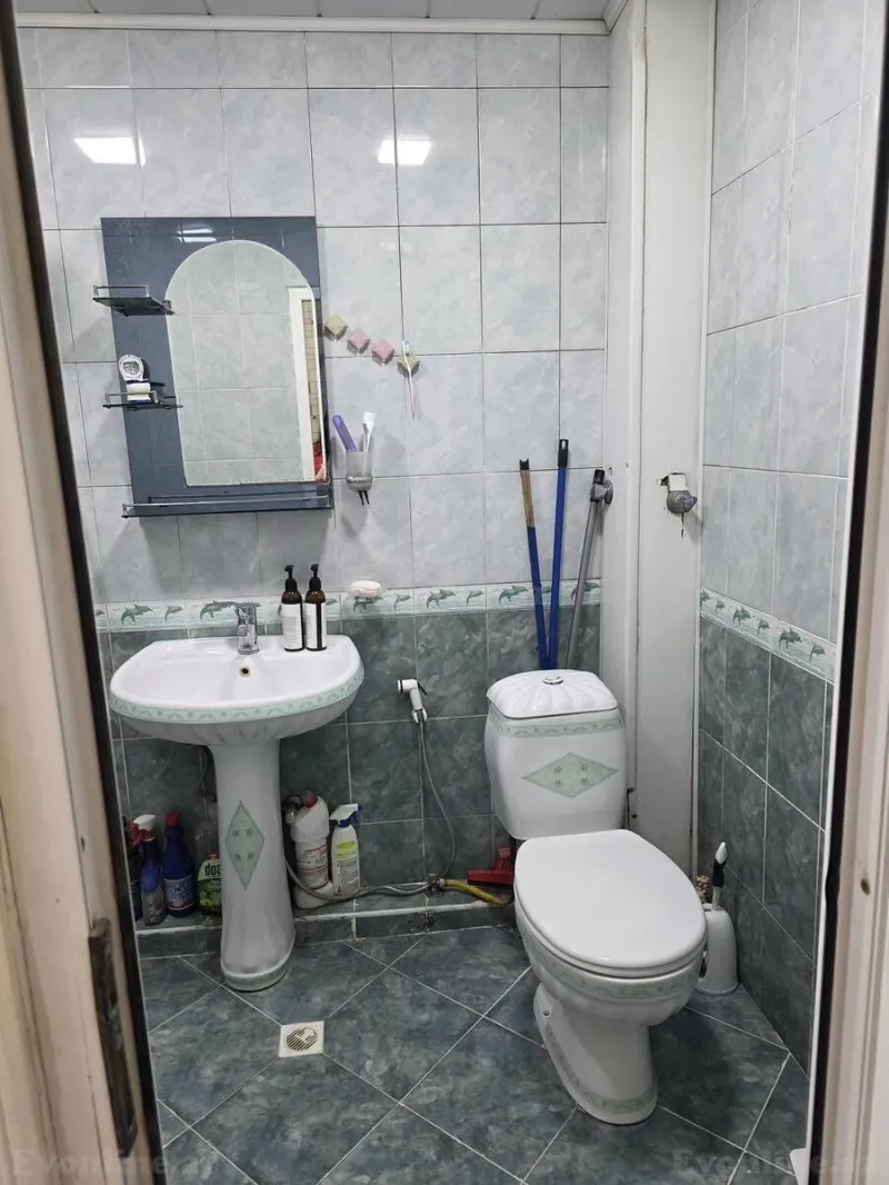 Satılır 2 otaqlı Mənzil Köhnə tikili 50 m² Xalqlar Dostluğu m. - şəkil 5