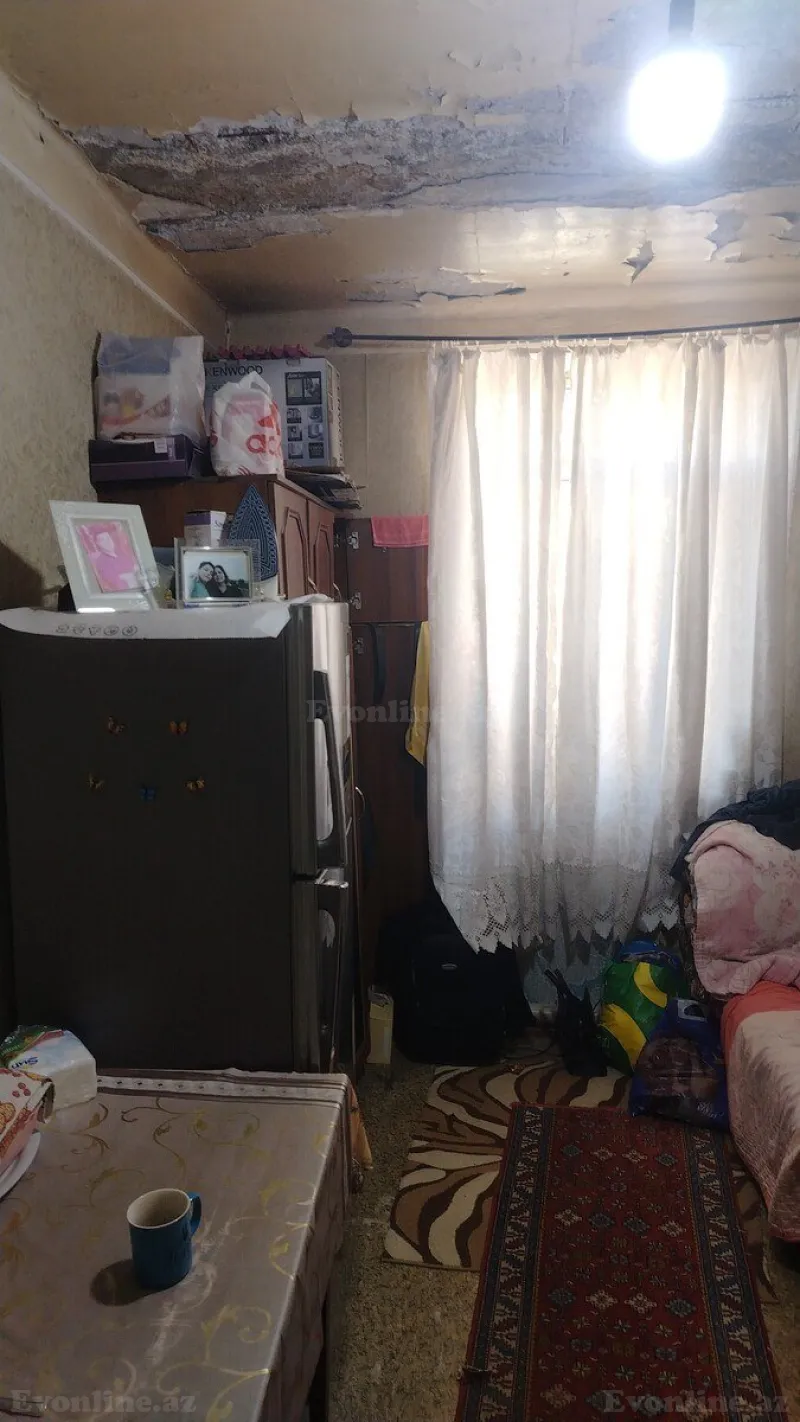 Satılır 1 otaqlı Mənzil Köhnə tikili 12 m² 3-cü mikrorayon - şəkil 2