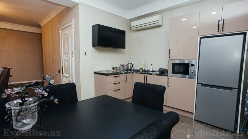 Kirayə verilir 3 otaqlı Mənzil Yeni tikili 165 m² Yasamal - şəkil 13