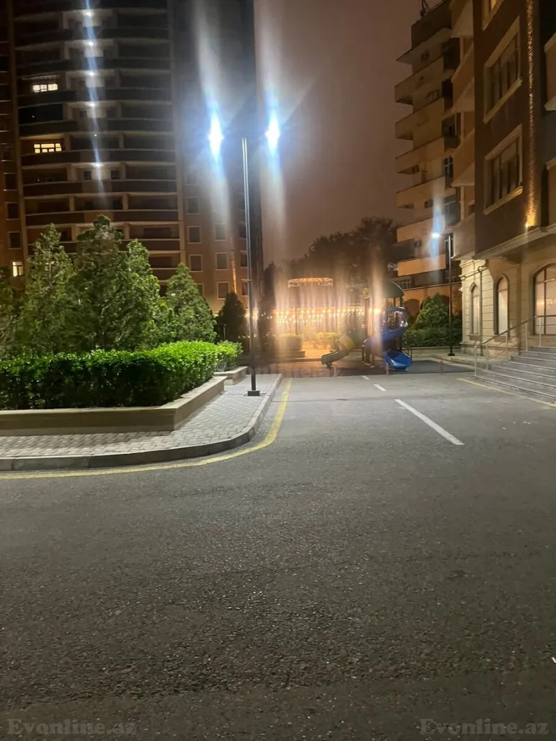 Satılır 3 otaqlı Mənzil Yeni tikili 120 m² 28 May m. - şəkil 2