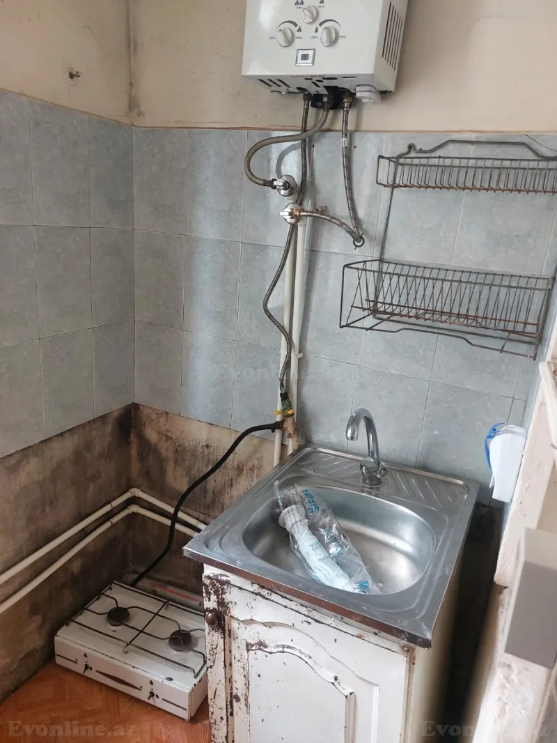 Satılır 1 otaqlı Mənzil Köhnə tikili 50 m² 8-ci kilometr - şəkil 3