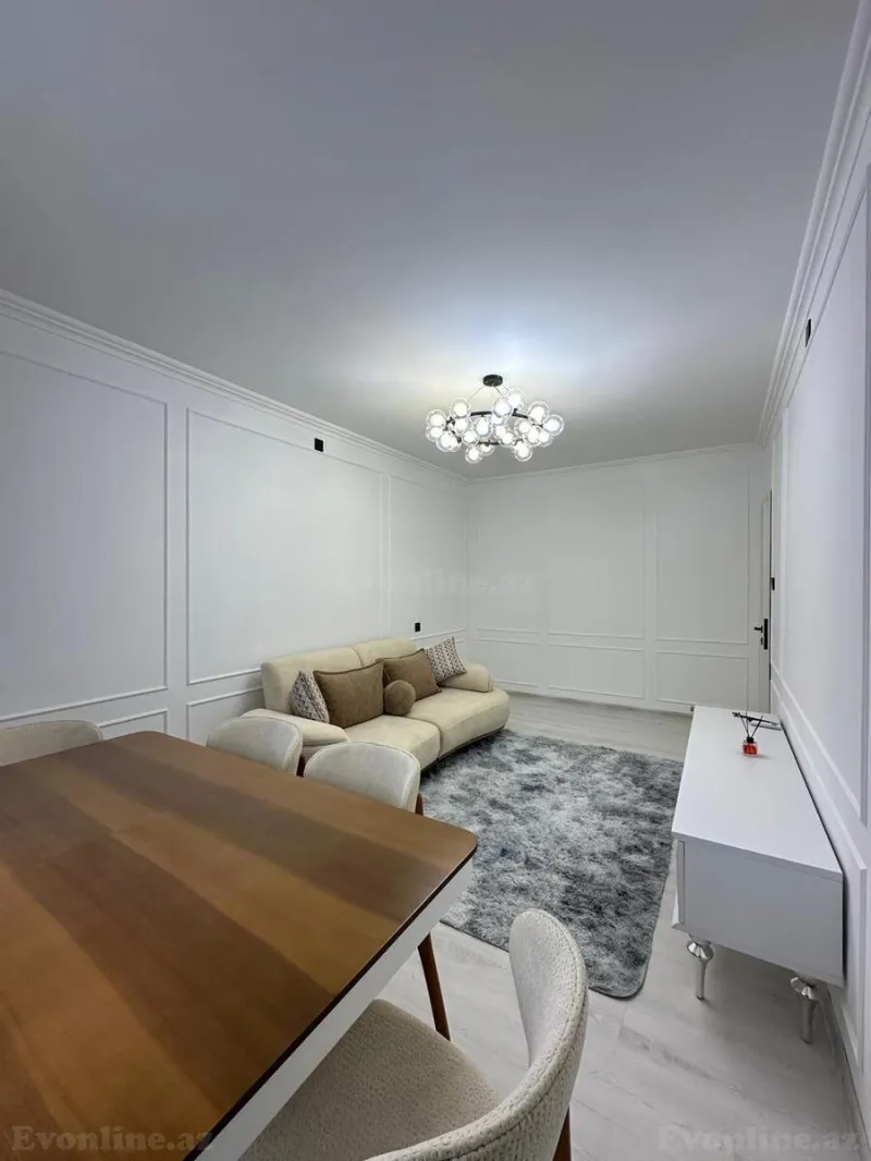 Satılır 2 otaqlı Mənzil Köhnə tikili 65 m² Xətai r.