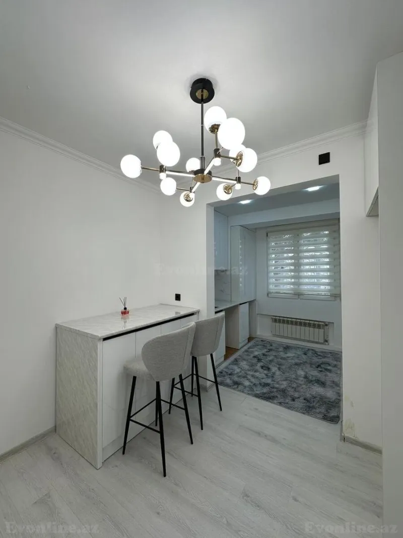 Satılır 2 otaqlı Mənzil Köhnə tikili 65 m² Xətai r. - şəkil 2