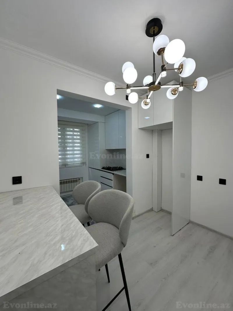 Satılır 2 otaqlı Mənzil Köhnə tikili 65 m² Xətai r. - şəkil 13