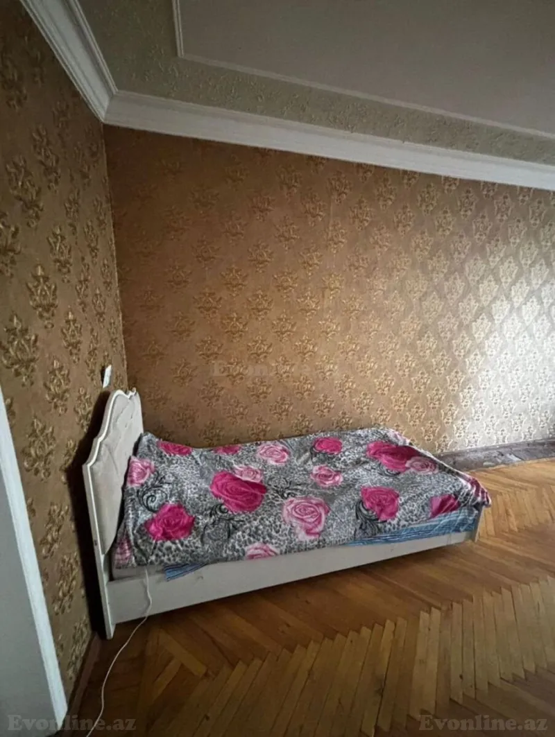 Satılır 3 otaqlı Mənzil Köhnə tikili 70 m² İnşaatçılar m. - şəkil 5