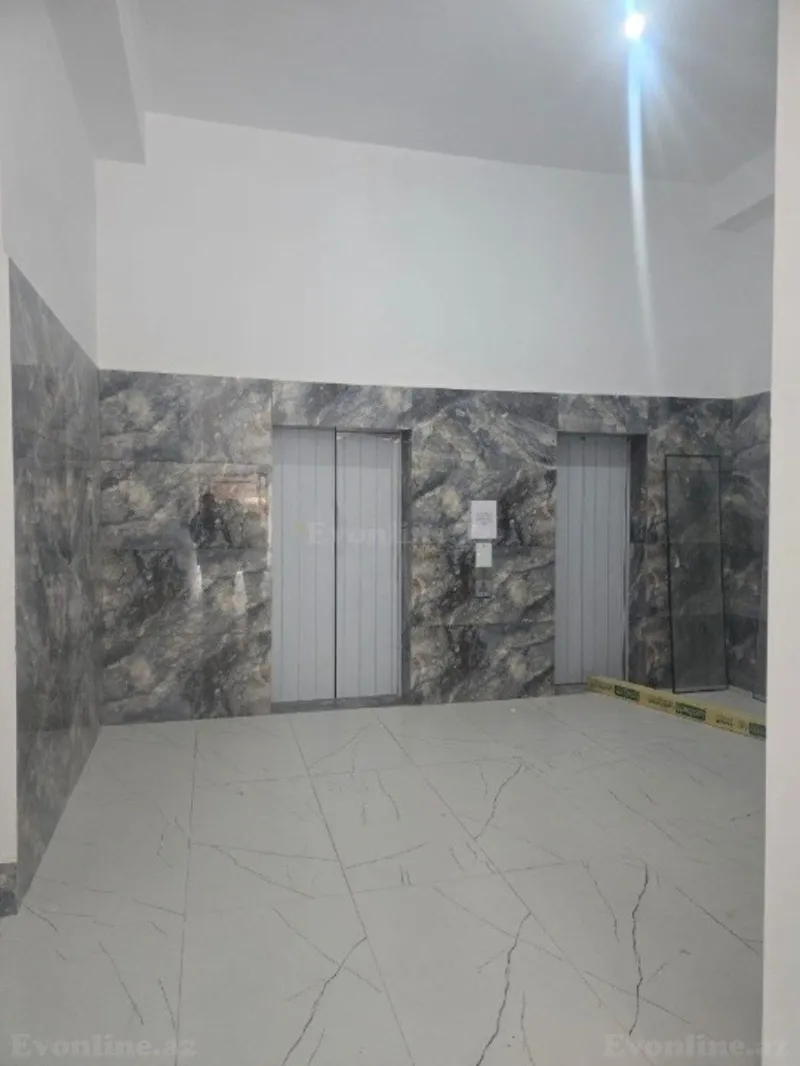 Satılır 3 otaqlı Mənzil Yeni tikili 135 m² Yasamal r. - şəkil 8