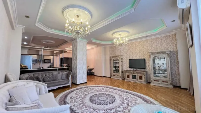 Satılır 3 otaqlı Mənzil Yeni tikili 175 m² Nizami m. - şəkil 4