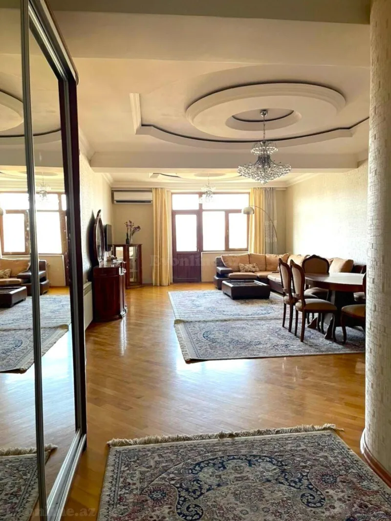 Satılır 3 otaqlı Mənzil Yeni tikili 125 m² Nizami m. - şəkil 3
