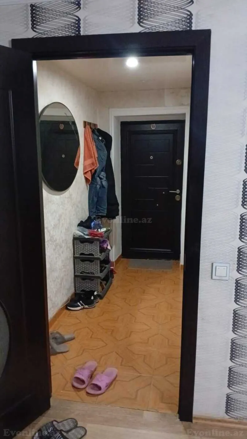 Satılır 3 otaqlı Mənzil Köhnə tikili 70 m² Elmlər Akademiyası m. - şəkil 3