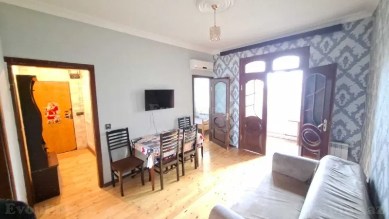 Satılır 3 otaqlı Mənzil Köhnə tikili 50 m² Gənclik m. - şəkil 3