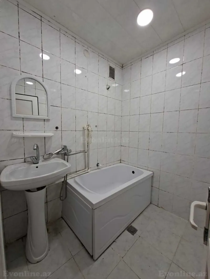 Satılır 3 otaqlı Mənzil Köhnə tikili 50 m² Gənclik m. - şəkil 6