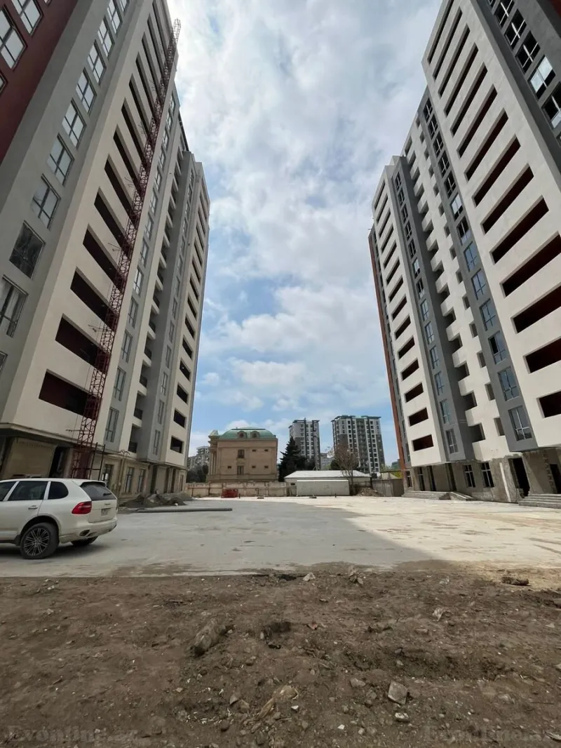 Satılır 2 otaqlı Mənzil Yeni tikili 90.3 m² 8-ci mikrorayon