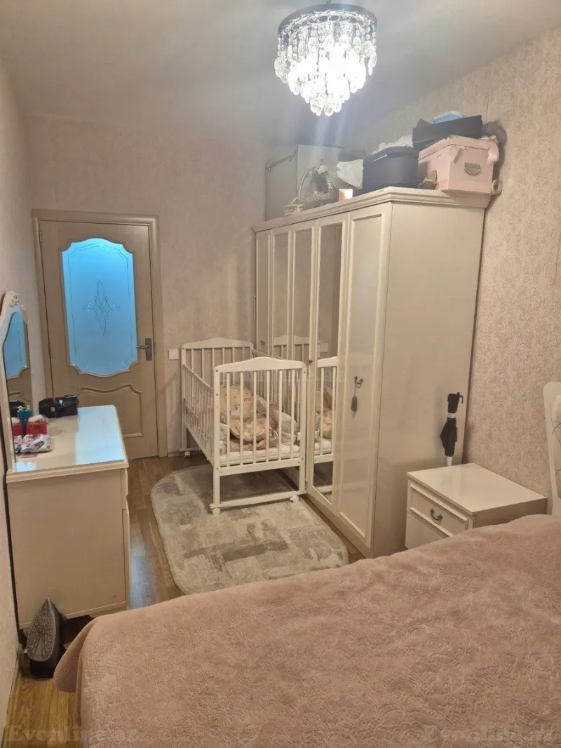 Satılır 2 otaqlı Mənzil Köhnə tikili 50 m² 1-ci mikrorayon - şəkil 3