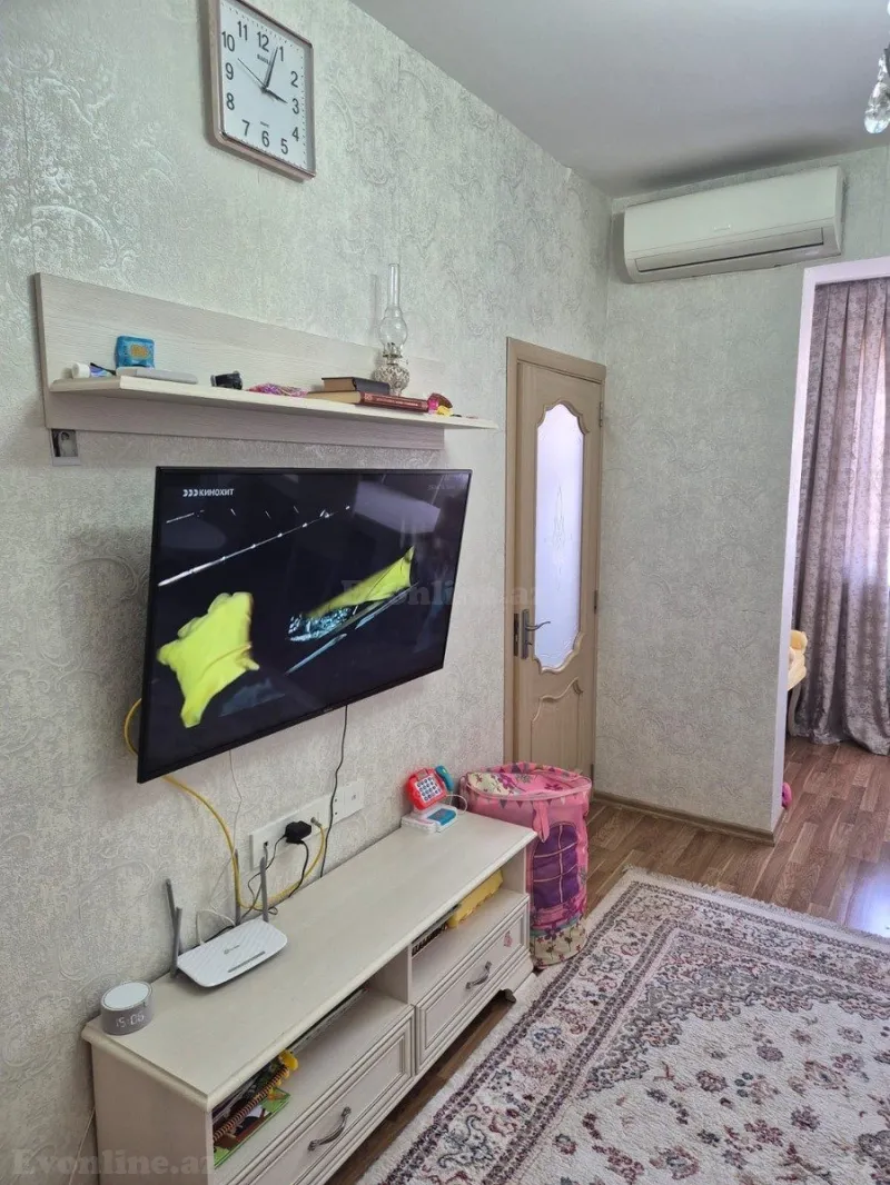 Satılır 2 otaqlı Mənzil Köhnə tikili 50 m² 1-ci mikrorayon - şəkil 6
