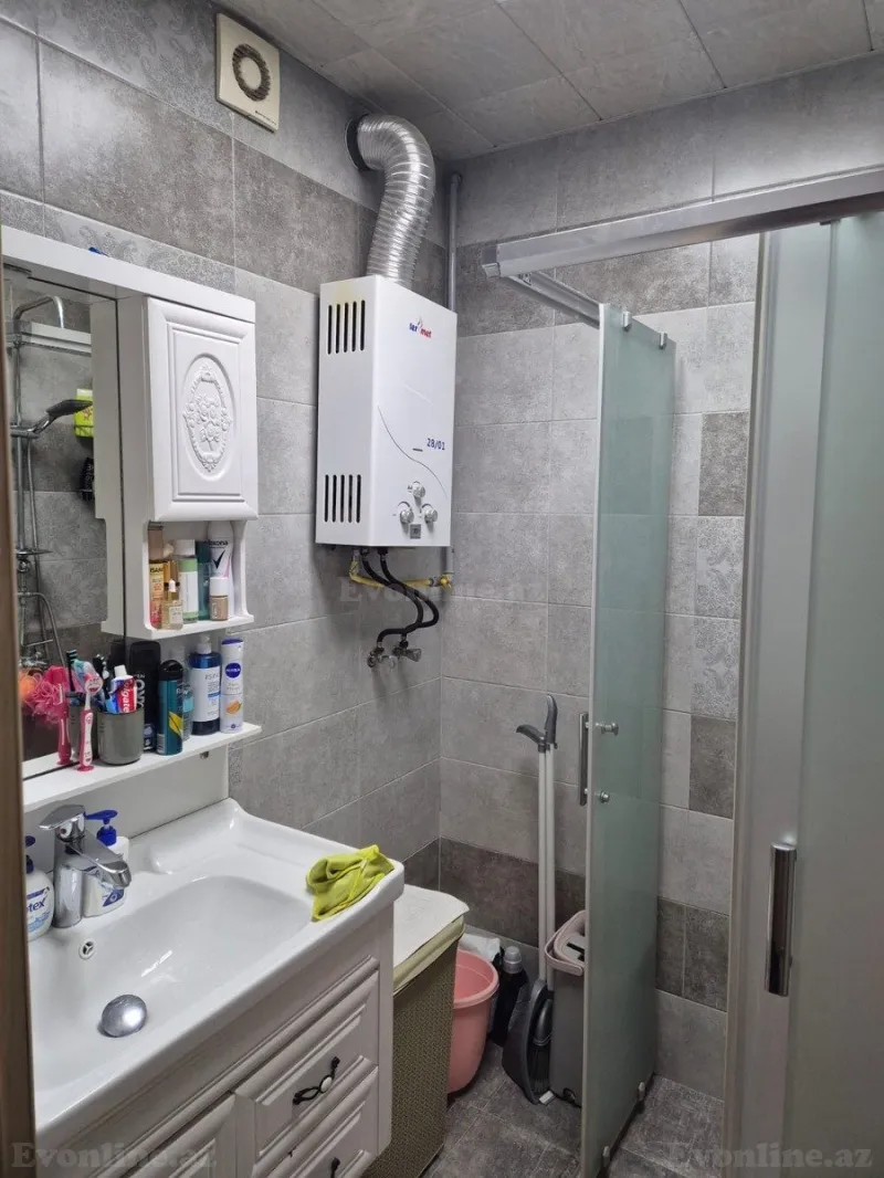Satılır 2 otaqlı Mənzil Köhnə tikili 50 m² 1-ci mikrorayon - şəkil 16