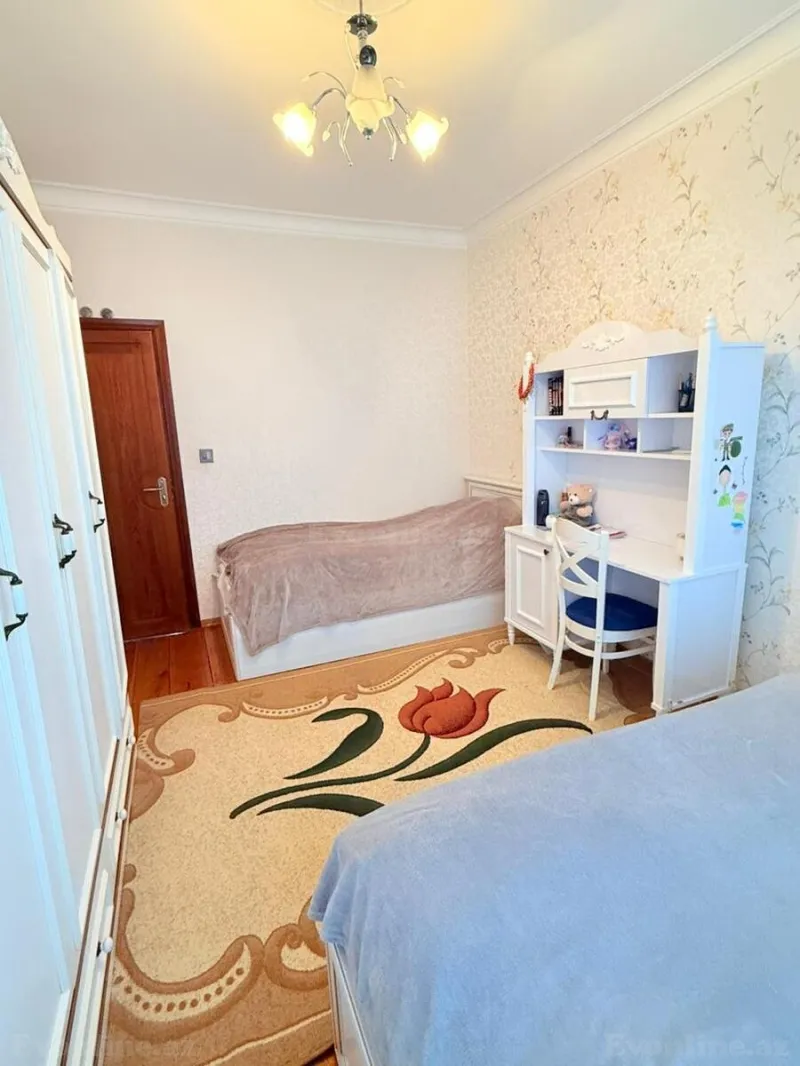 Satılır 3 otaqlı Mənzil Köhnə tikili 90 m² Nəsimi m. - şəkil 8