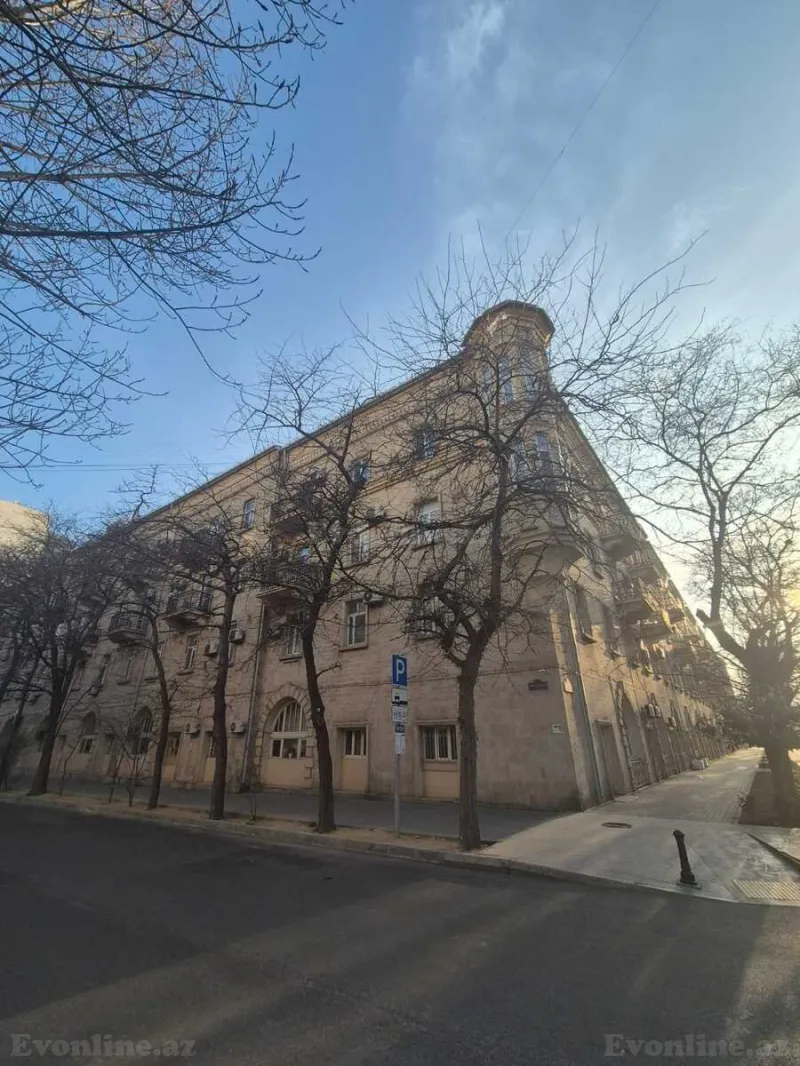 1 otaqlı Mənzil 32 m² Nəsimi r. Satılır