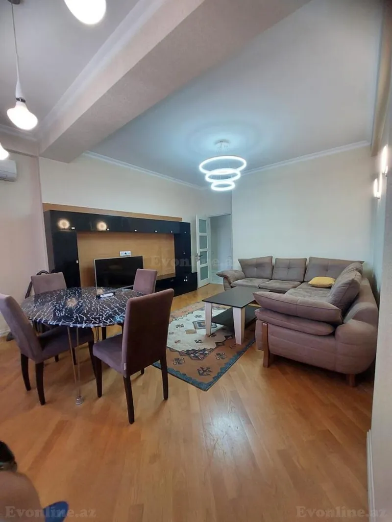 Kirayə verilir 2 otaqlı Mənzil Yeni tikili 82 m² 28 May m.