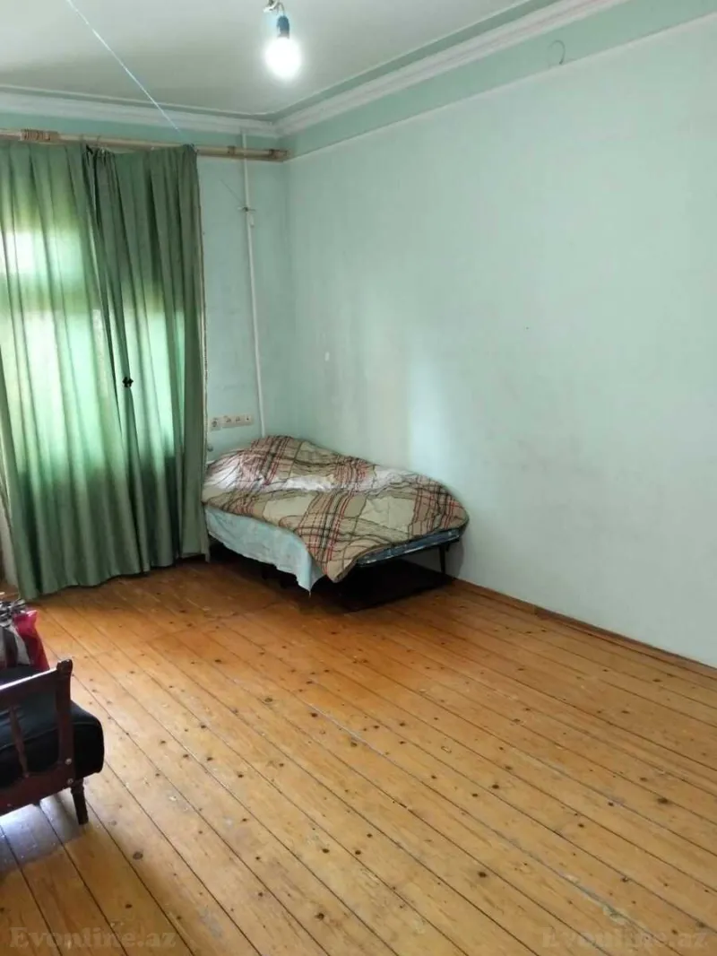 Satılır 4 otaqlı Mənzil Köhnə tikili 100 m² Neftçilər m. - şəkil 3