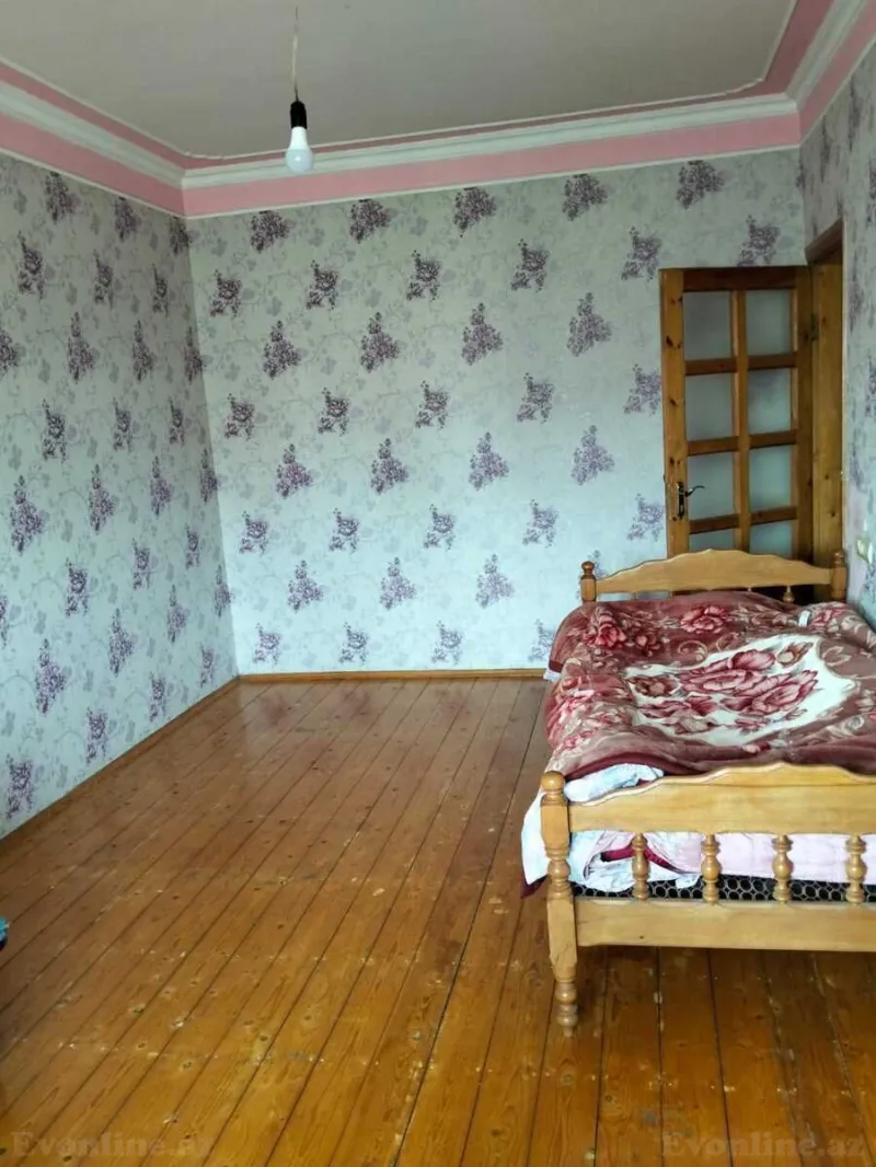 Satılır 4 otaqlı Mənzil Köhnə tikili 100 m² Neftçilər m. - şəkil 4