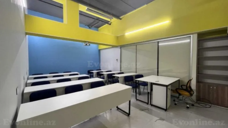 5 otaqlı Ofis 220 m² 28 May m. Kirayə verilir