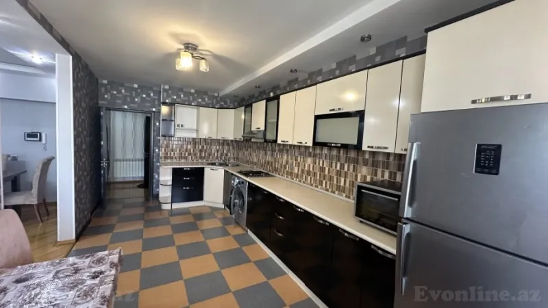 Kirayə verilir 3 otaqlı Mənzil Yeni tikili 137 m² Böyükşor - şəkil 4