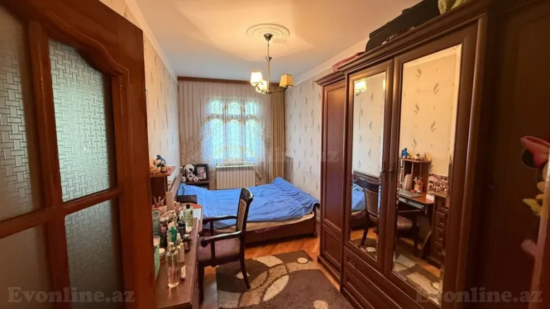 Satılır 2 otaqlı Mənzil Köhnə tikili 50 m² Memar Əcəmi m. - şəkil 4