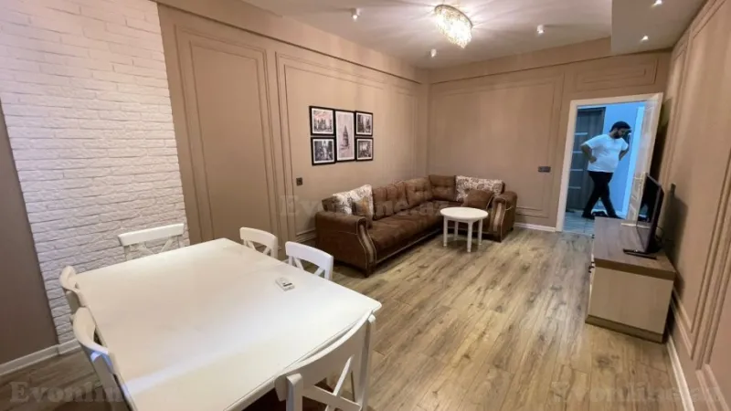 Kirayə verilir 2 otaqlı Mənzil Yeni tikili 90 m² Xətai m. - şəkil 2