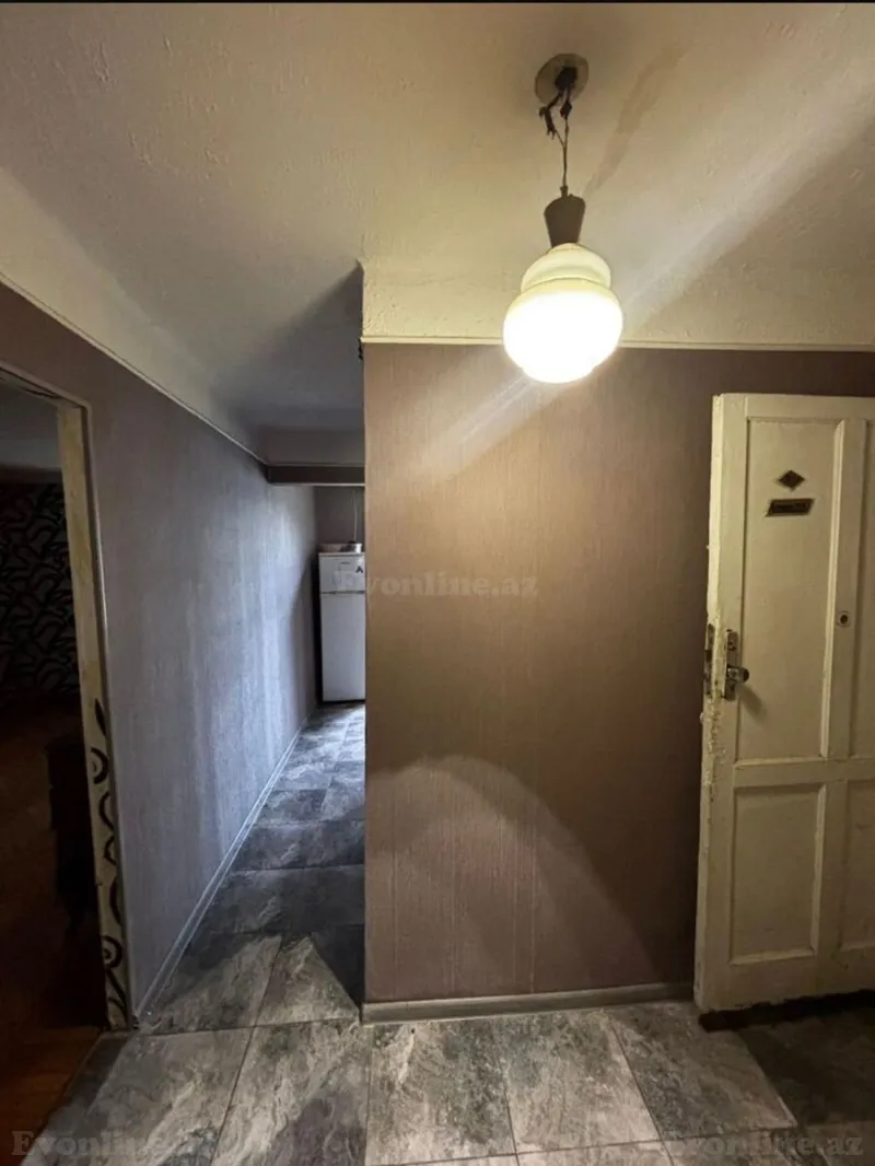 Satılır 3 otaqlı Mənzil Köhnə tikili 75 m² İnşaatçılar m. - şəkil 6