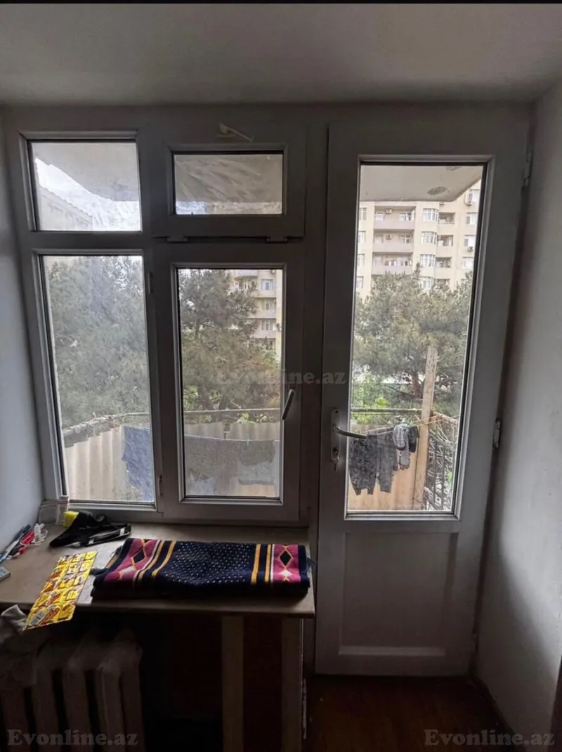 Satılır 3 otaqlı Mənzil Köhnə tikili 75 m² İnşaatçılar m. - şəkil 8