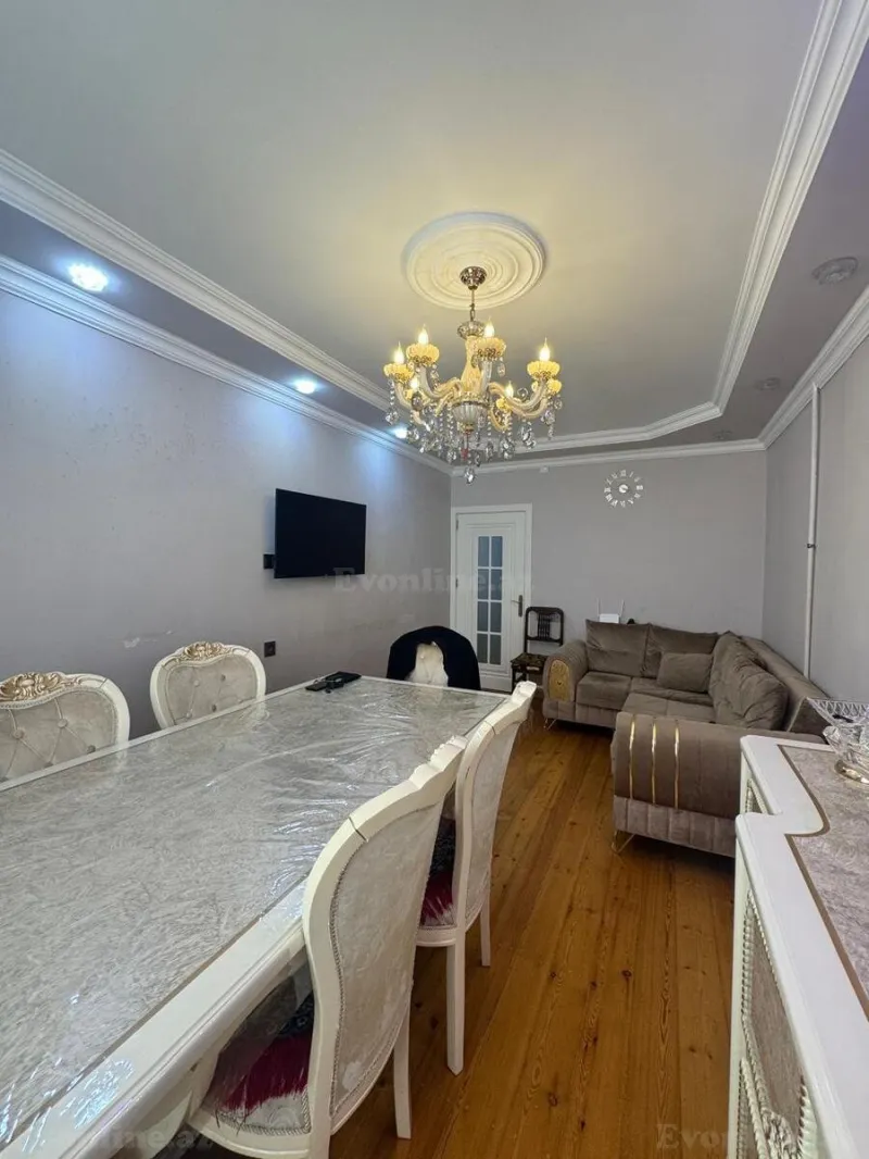 Satılır 3 otaqlı Mənzil Köhnə tikili 65 m² Xətai r. - şəkil 2
