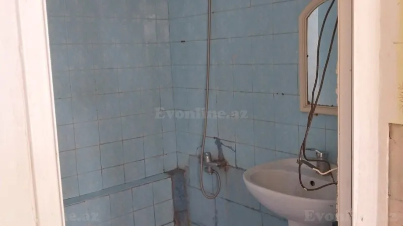Satılır 2 otaqlı Mənzil Köhnə tikili 42 m² 4-cü mikrorayon - şəkil 13