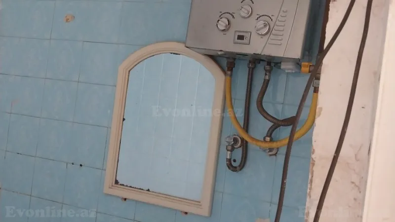 Satılır 2 otaqlı Mənzil Köhnə tikili 42 m² 4-cü mikrorayon - şəkil 14