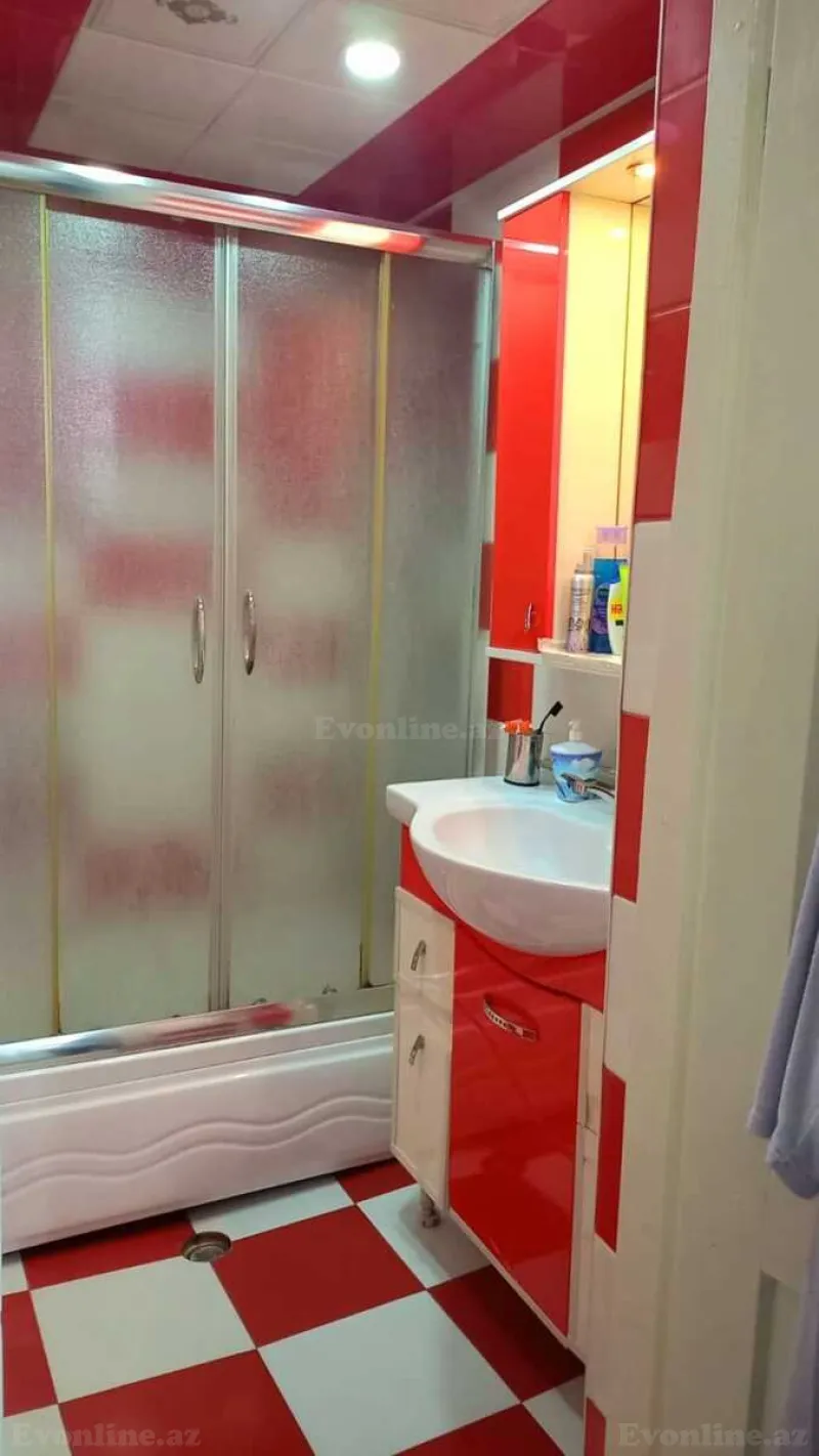 Kirayə verilir 2 otaqlı Mənzil Köhnə tikili 50 m² Sahil m. - şəkil 14