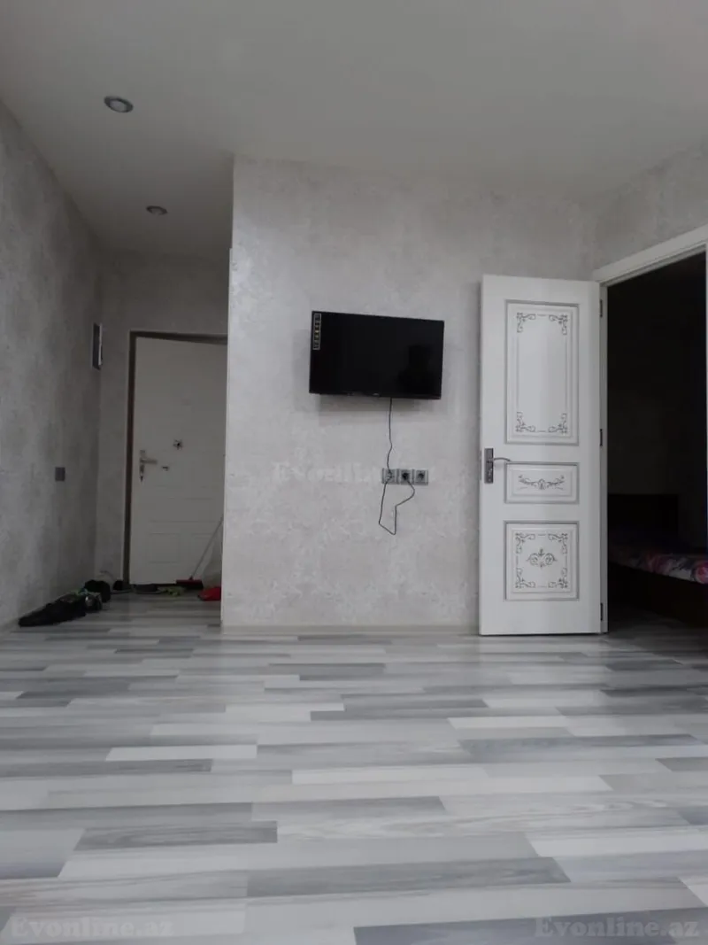 Kirayə verilir 2 otaqlı Mənzil Köhnə tikili 50 m² Gənclik m. - şəkil 3