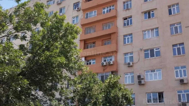 Satılır 5 otaqlı Mənzil Köhnə tikili 110 m² Əhmədli