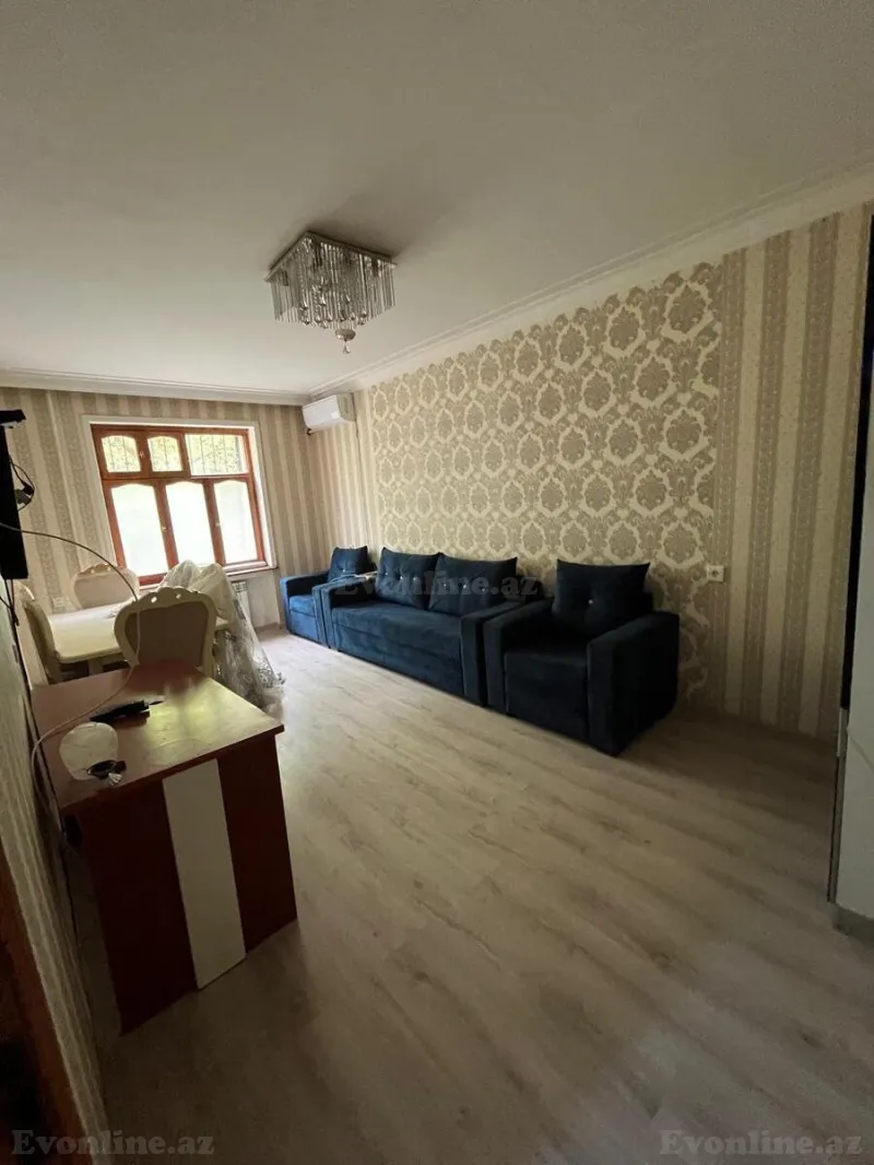 2 otaqlı Mənzil 70 m² 8-ci mikrorayon Kirayə verilir