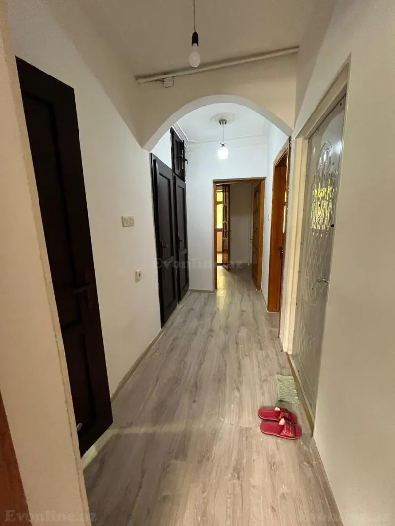 Kirayə verilir 2 otaqlı Mənzil Köhnə tikili 70 m² 8-ci mikrorayon - şəkil 9