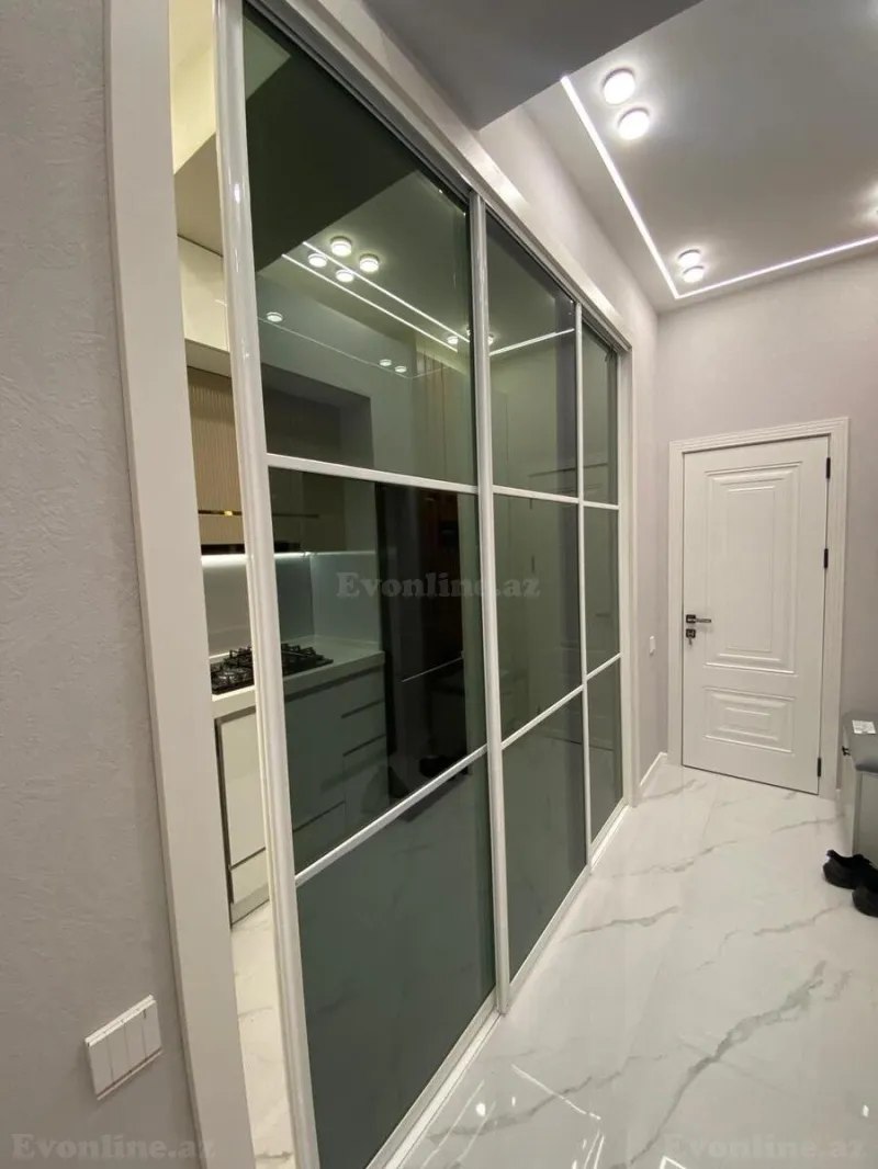 Satılır 2 otaqlı Mənzil Yeni tikili 70 m² 28 May m. - şəkil 7