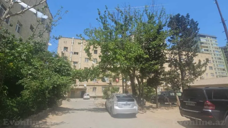 5 otaqlı Mənzil 115 m² Badamdar Satılır