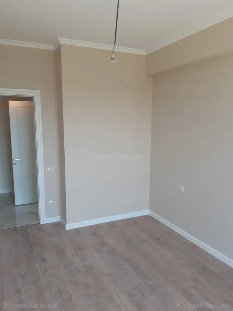 Satılır 3 otaqlı Mənzil Yeni tikili 82 m² İnşaatçılar m. - şəkil 2