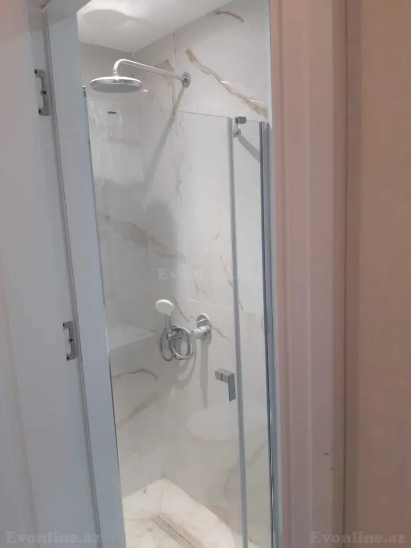 Satılır 3 otaqlı Mənzil Yeni tikili 82 m² İnşaatçılar m. - şəkil 4