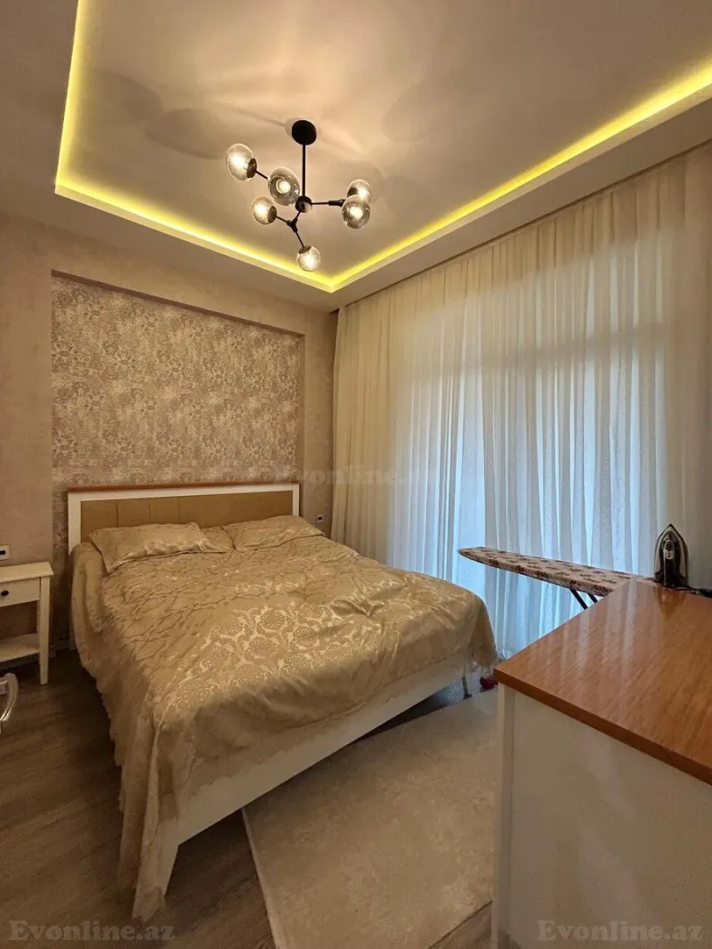 2 otaqlı Mənzil 60 m² 28 May m. Kirayə verilir