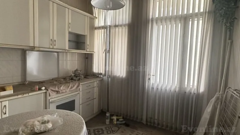 Satılır 2 otaqlı Mənzil Köhnə tikili 65 m² Sahil m. - şəkil 5