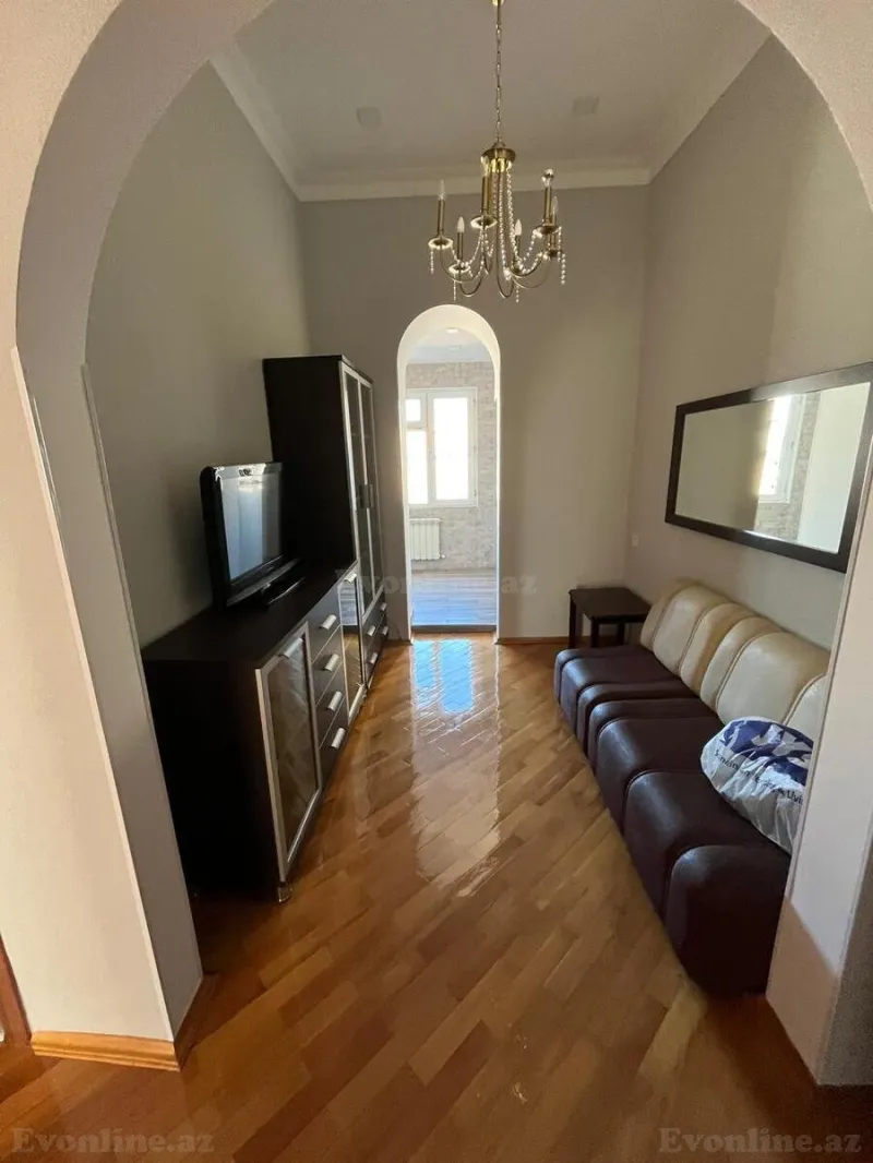 Kirayə verilir 3 otaqlı Mənzil Köhnə tikili 75 m² İçərişəhər m. - şəkil 8