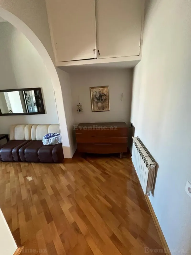 Kirayə verilir 3 otaqlı Mənzil Köhnə tikili 75 m² İçərişəhər m. - şəkil 9