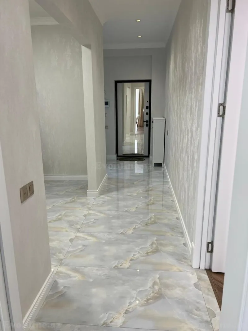 Kirayə verilir 2 otaqlı Mənzil Yeni tikili 70 m² Nərimanov r. - şəkil 16